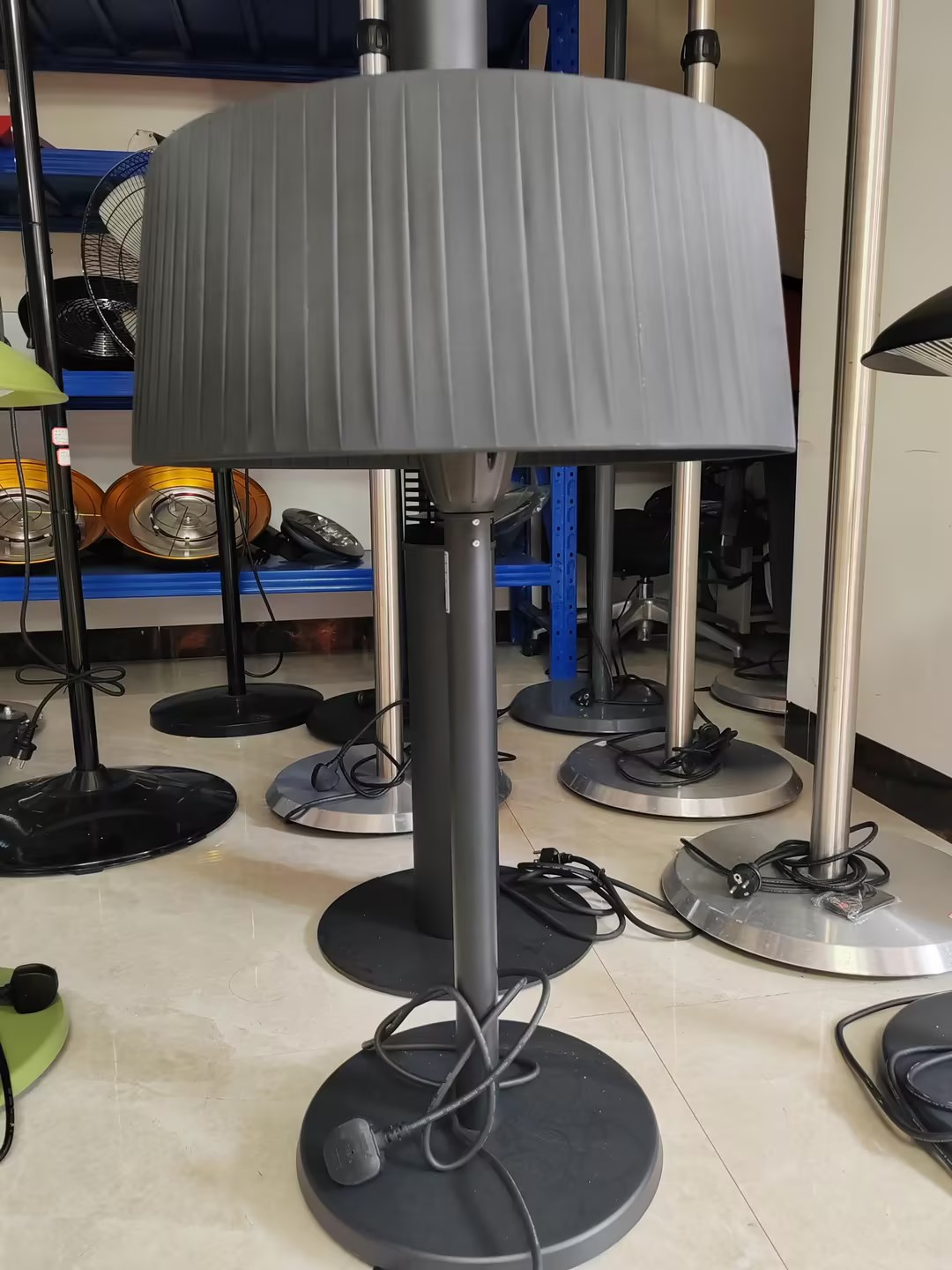 Waterproof table heater IP55